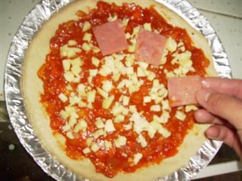 蔬菜火腿披萨的做法步骤8