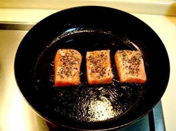 香煎挪威三文鱼的做法步骤14