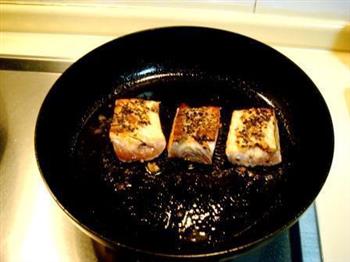 香煎挪威三文鱼的做法步骤15