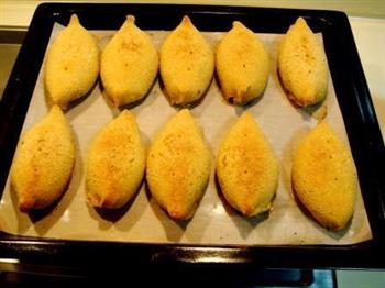 烤玉米面橄榄馅饼的做法步骤13