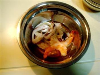 海鲜馄饨伴核桃蘑菇汁的做法步骤23