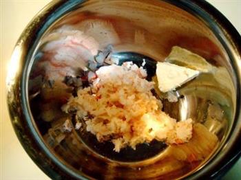 海鲜馄饨伴核桃蘑菇汁的做法图解9