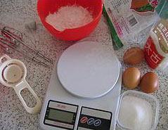 椰香海绵蛋糕卷的做法步骤2