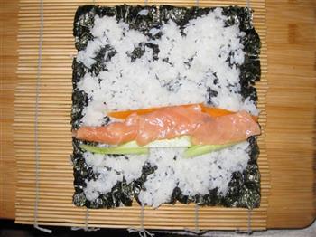 三文鱼寿司的做法图解4