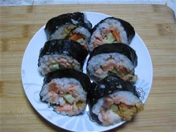 三文鱼寿司的做法步骤5