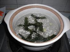 虾皮豆腐白菜海带汤的做法步骤3