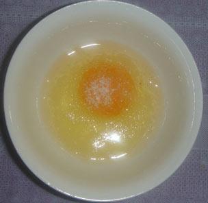 白糖蒸鸡蛋的做法步骤2
