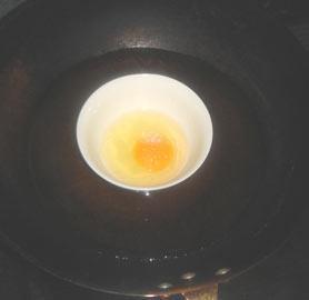 白糖蒸鸡蛋的做法步骤3