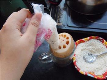 蜜汁桂花糯米藕的做法步骤9