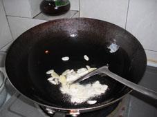 西芹土豆焖鸡块的做法步骤5