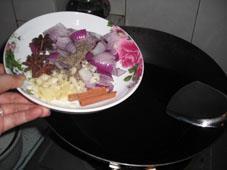孜然土豆焖牛肉的做法步骤7