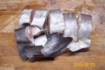 葱姜蒜香鲨鱼煲的做法步骤5