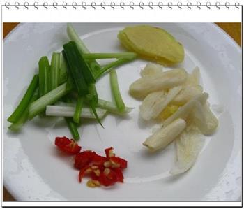 大白菜粉条炖鸭的做法步骤2