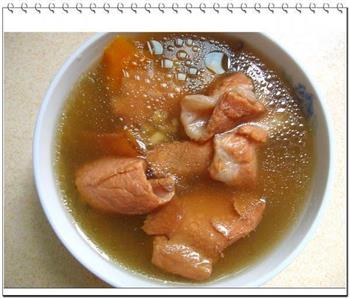 土茯苓茨实薏米煲瘦肉的做法步骤5
