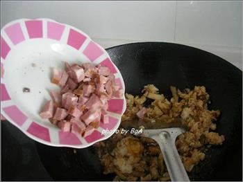 红肠泡菜炒饭的做法步骤6