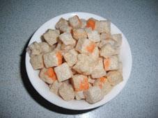 豆腐粒鲜虾汤面的做法步骤4