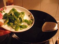 甜椒火腿炒花椰菜的做法步骤9