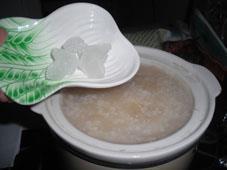 银耳百合粳米粥的做法步骤10