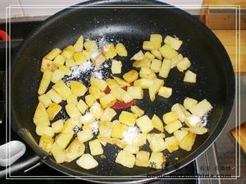 盐煎土豆拌饭的做法步骤2