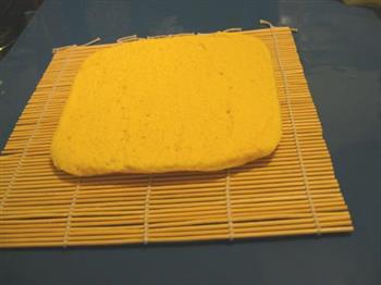 海苔蛋糕寿司卷的做法步骤4