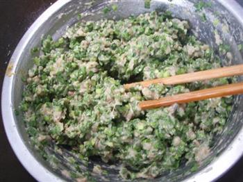 香煎韭菜猪肉饺子的做法步骤2