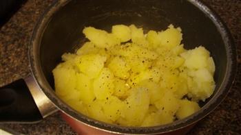 火腿芝士焗薯蓉的做法步骤4