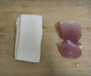 清蒸枸杞豆腐方的做法步骤1