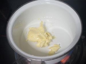 酥皮奶油泡芙的做法步骤2