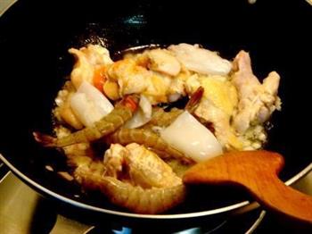 西班牙海鲜锅仔饭的做法步骤6
