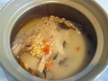 海带黄豆鱼头汤的做法步骤8
