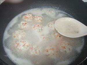 清汤茯苓豆腐丸的做法步骤10