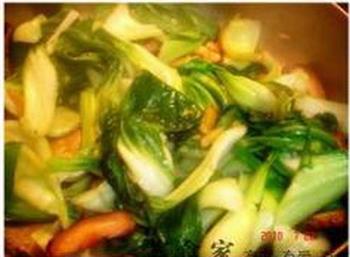 冬菇素炒白菜的做法步骤3