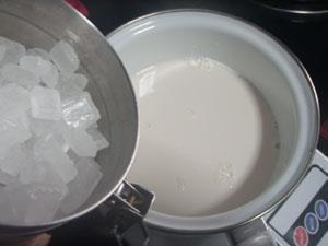 抹茶轻芦荟果冻的做法步骤3