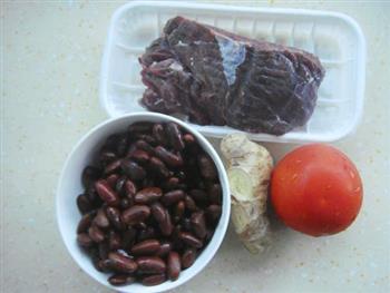 红腰豆番茄牛肉的做法步骤1