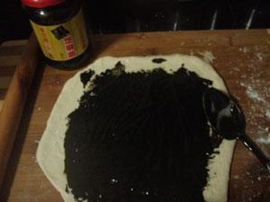 汤种酥皮黑芝麻酱面包的做法步骤8