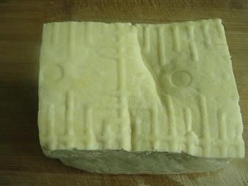 焦溜豆腐的做法步骤1