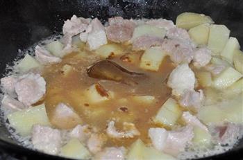 日式咖喱土豆烧肉的做法步骤9