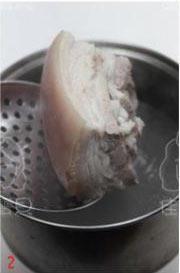 干豇豆蒜苗回锅肉的做法步骤2
