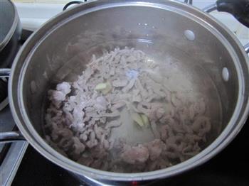 南瓜牛肉汤的做法步骤4