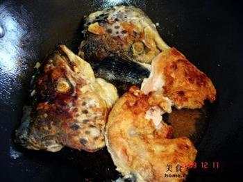 青咖喱三文鱼头的做法图解2