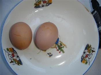 馒头穿鸡蛋的做法步骤3