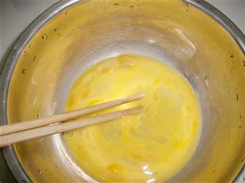 葱香腊肠鸡蛋饼的做法步骤4