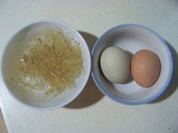 银鱼蒸鸡蛋羹的做法步骤1