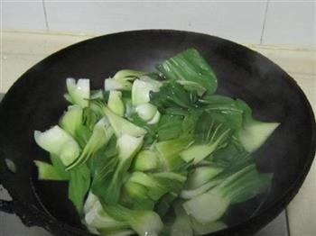 双菇炒青菜的做法步骤1