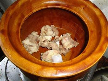 玉米马蹄猪骨汤的做法步骤3