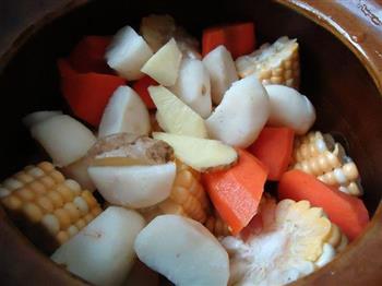 玉米马蹄猪骨汤的做法步骤8