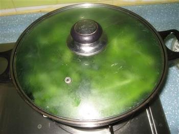 凉拌菠菜的做法步骤2