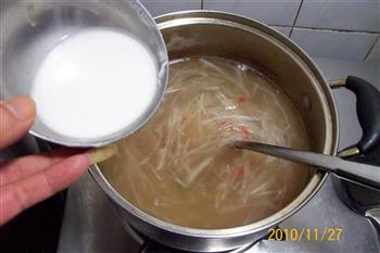 蒜苗萝卜酸辣汤的做法步骤11