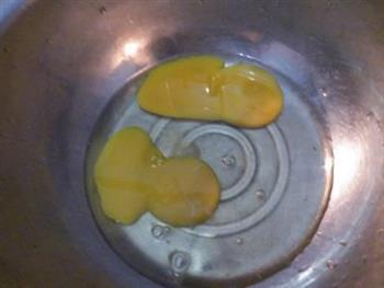 手擀鸡蛋面的做法步骤1