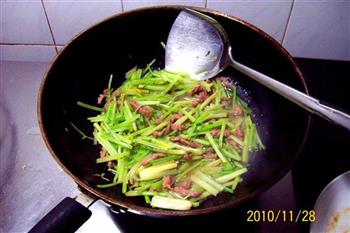 蚝油牛肉炒芹菜的做法步骤13